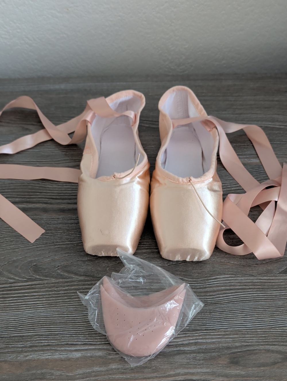 Satin Square Hard Toe Ballet Pointe Shoes with New Silicone Toe Cushions 10 Wide